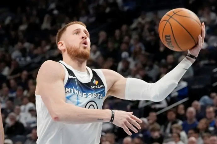 迪文琴佐获得意大利国籍，将有资格代表国家队出战